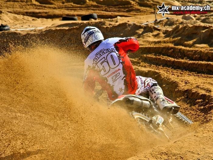 Motocross Team - Sand fahren lernen mit Chris Moeckli