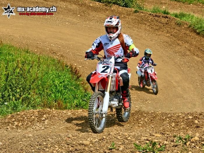 Moto cross pour femmes, plaisir garantie pour le moto cross pour femmes à la MX-Academy