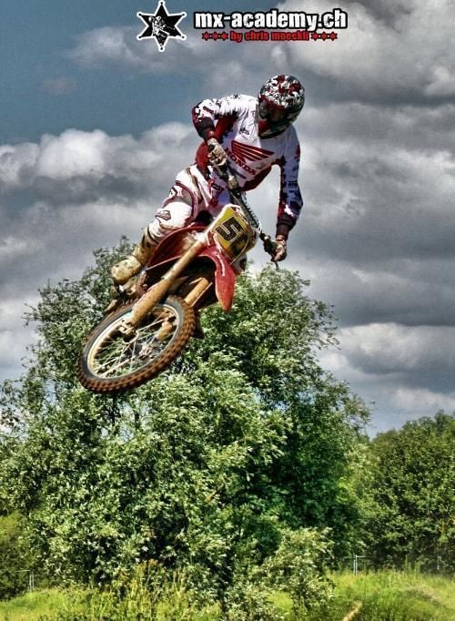 Motocross Training Chris Moeckli zeigt vor